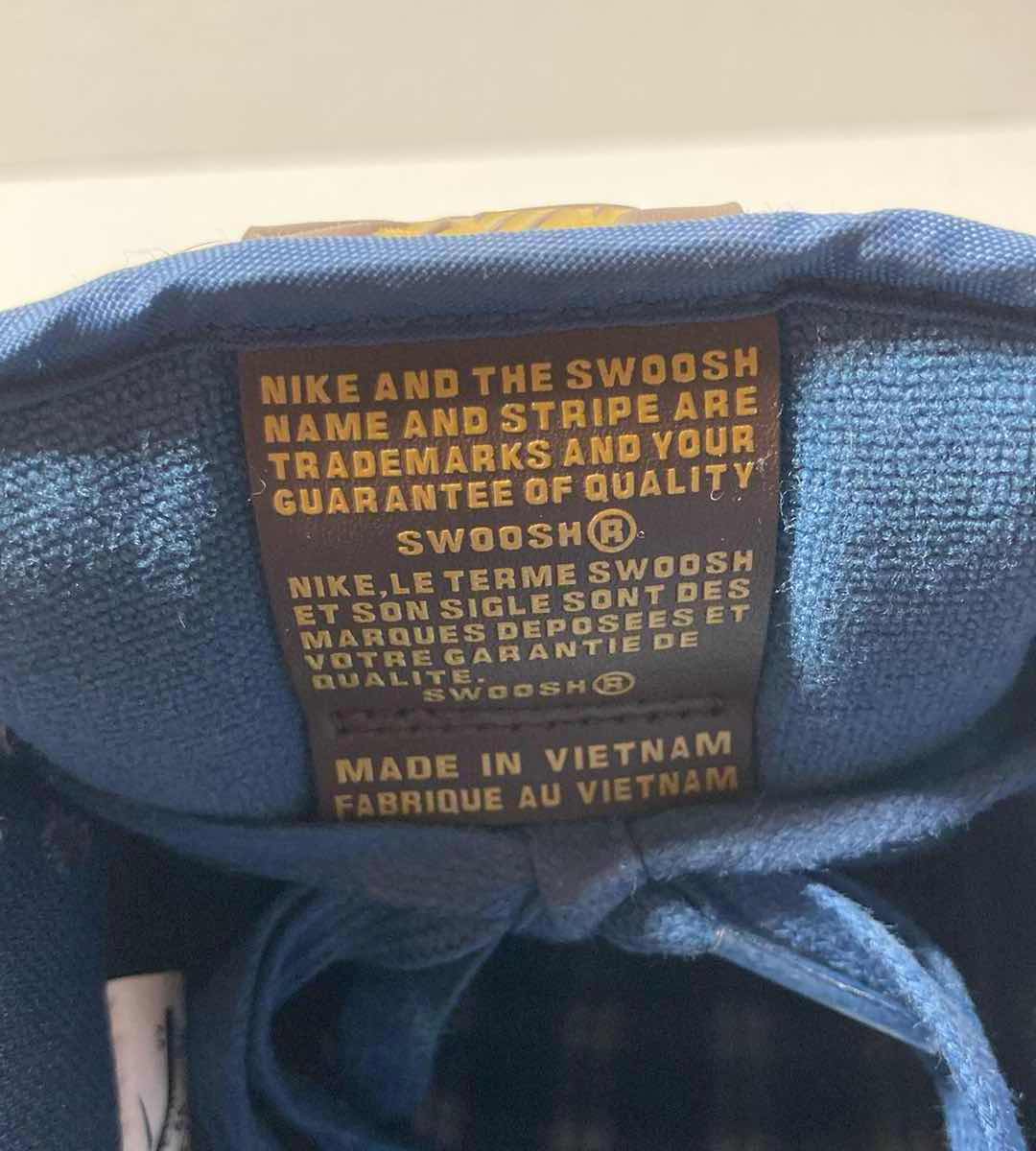 Photo 1 of NIKE SB DUNK LOW PRO DENIM SHOES MEN’S SIZE 12