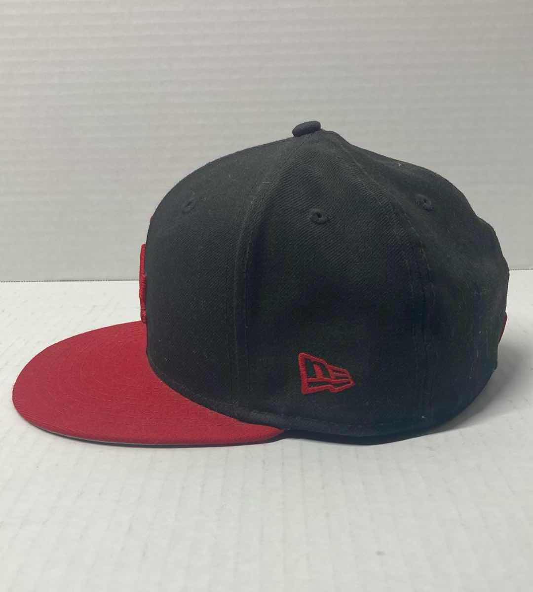 Photo 1 of NEW ERA 59FIFTY LOS ANGELES DODGERS BLACK & RED CAP SIZE 7 3/8