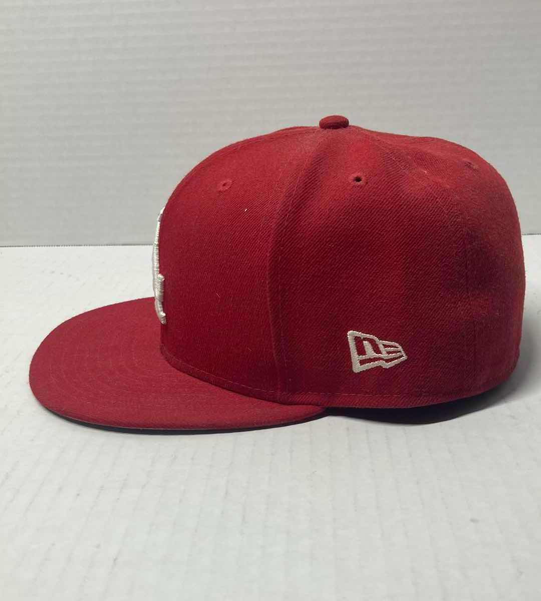 Photo 1 of NEW ERA 59FIFTY LOS ANGELES DODGERS RED CAP SIZE 7 3/8