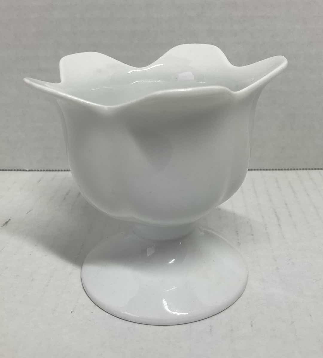 Photo 1 of XCELL WHITE PORCELAIN LOTUS FLOWER DESSERT/FRUIT PETAL CUPS (SET OF 7) H4”