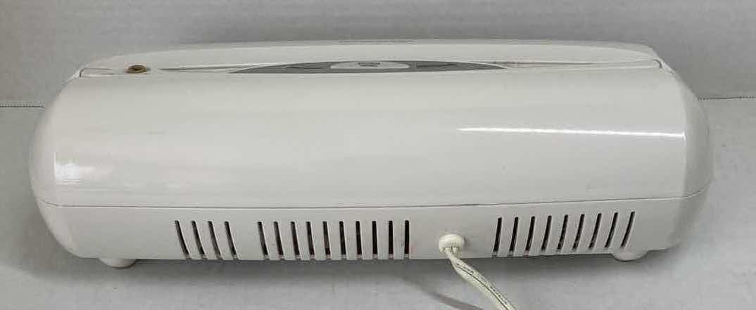 Photo 1 of RIVAL SEAL-A-MEAL VACUUM FOOD STORAGE SYSTEM/VACUUM SEALER