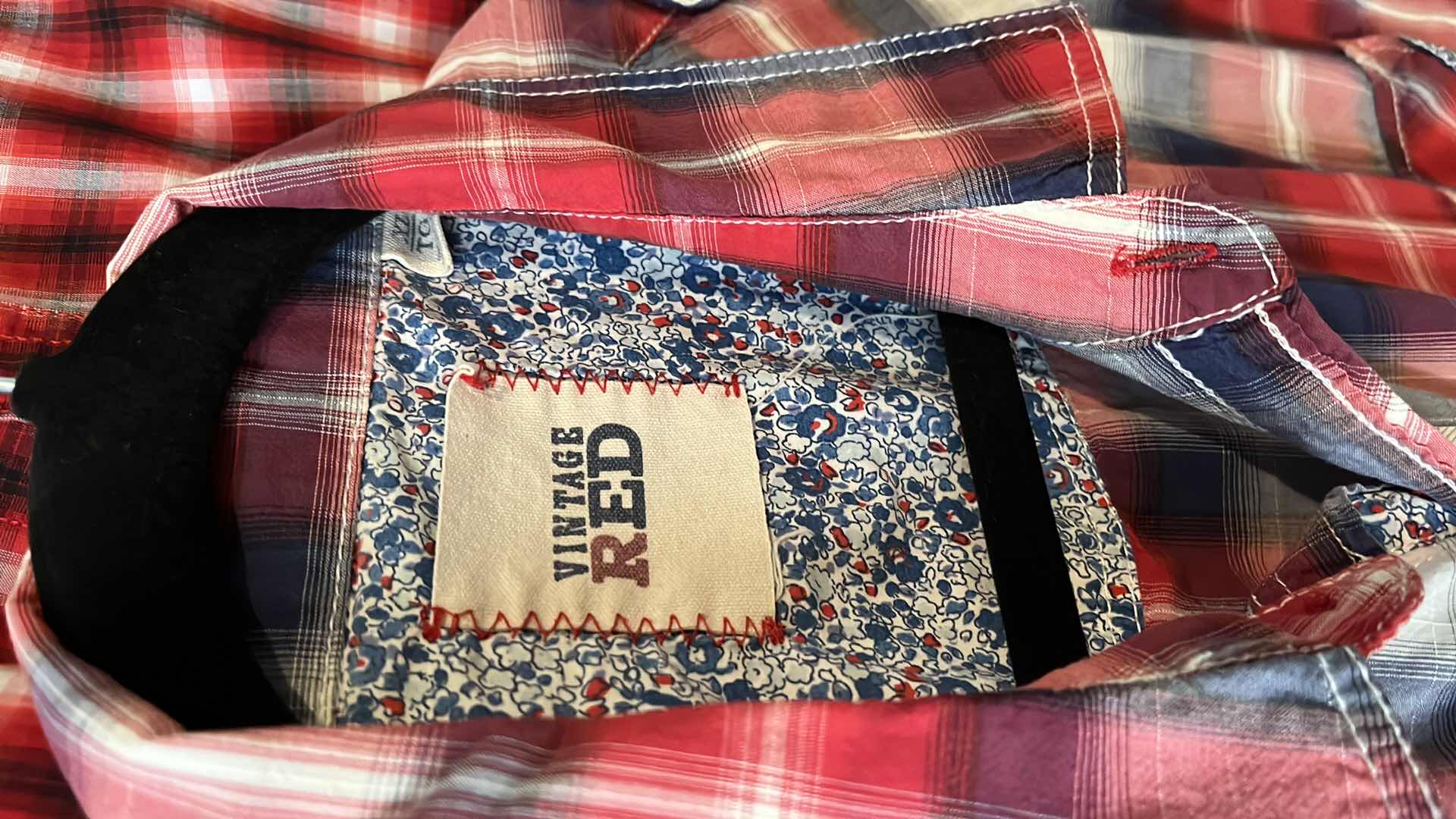 Photo 1 of CALVIN KLEIN, VINTAGE RED, LACOSTE PLAID SHORT SLEEVE DRESS SHIRTS MENS LG-XL (3)