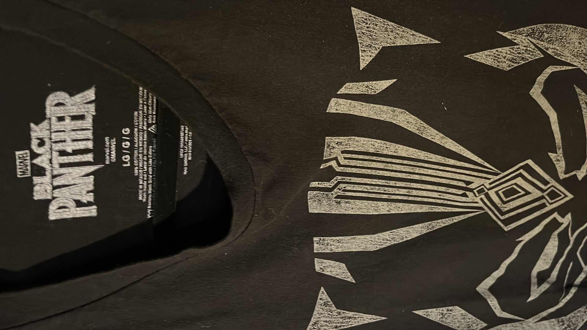 Photo 1 of MAREL PUNISHER & BLACK PANTHER TANK TOPS MENS LG (2)