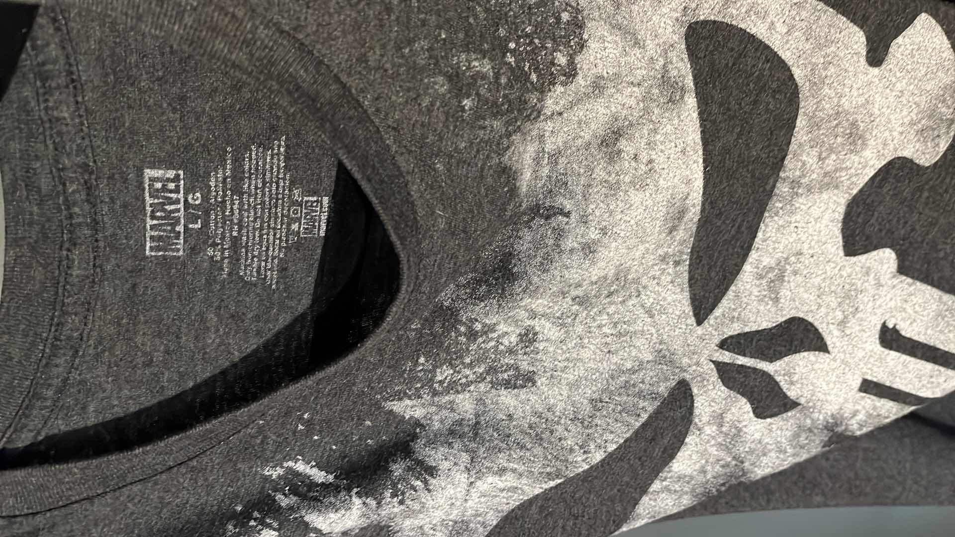 Photo 1 of MAREL PUNISHER & BLACK PANTHER TANK TOPS MENS LG (2)