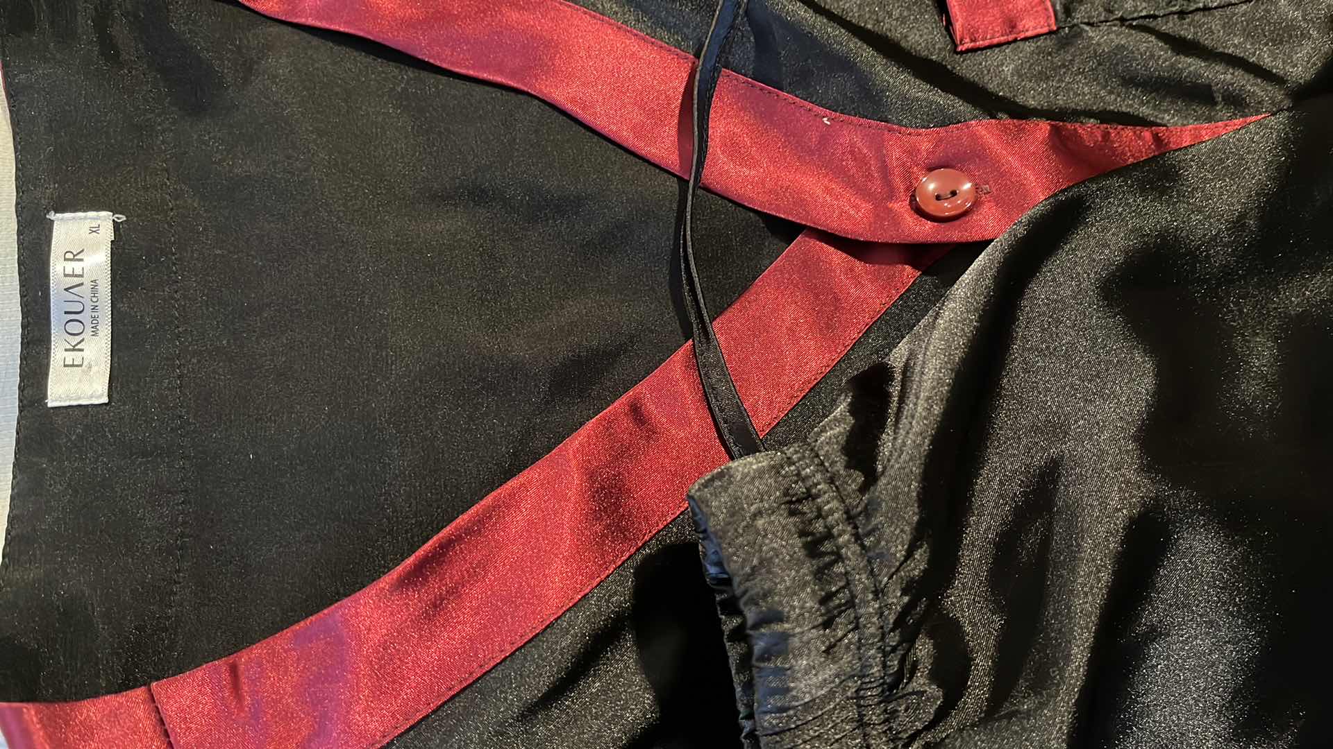 Photo 1 of TONY & CANDICE XXL PAJAMA SET W TAG & EKOUAER XL PAJAMA SETS (3)