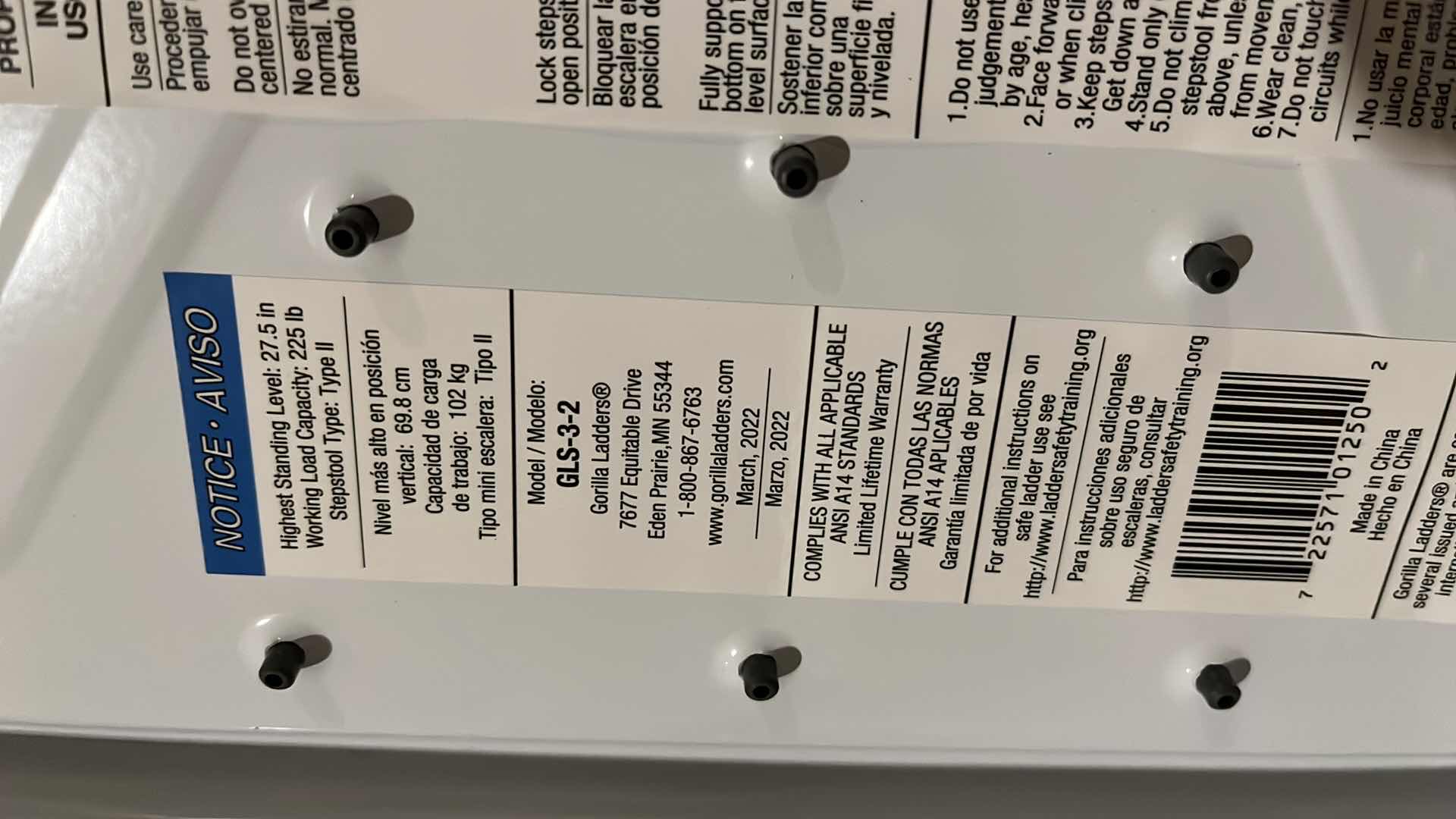 Photo 1 of GORILLA LADDERS 28” 3 STEP LADDER MODEL GLS32