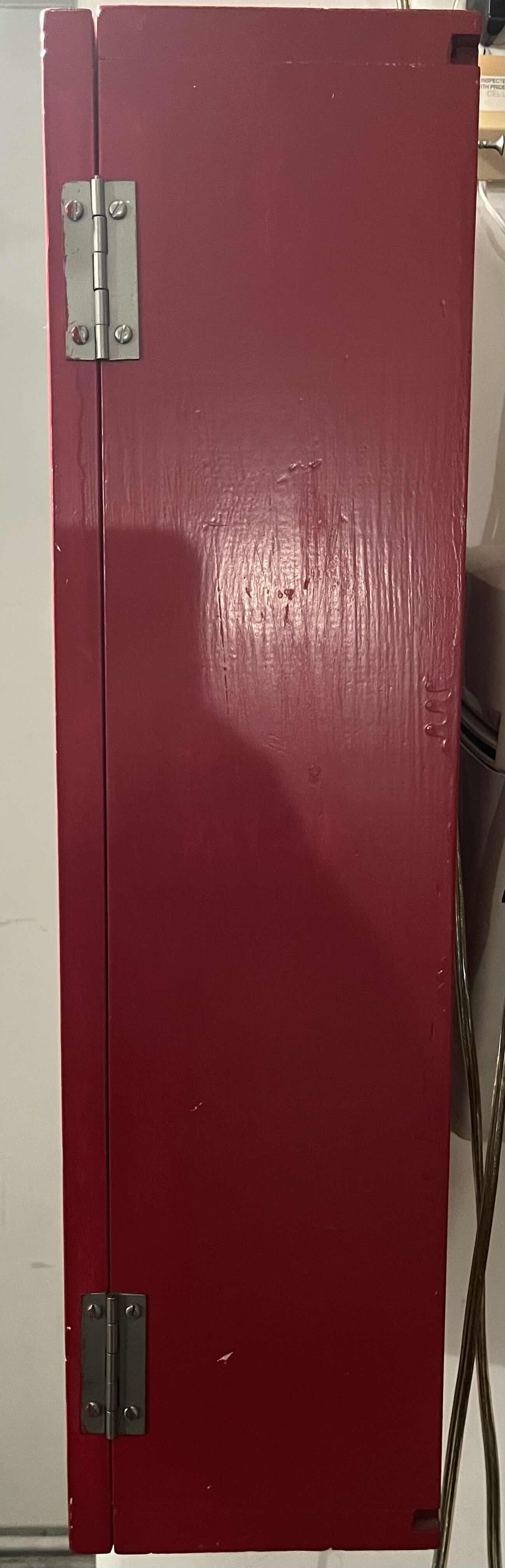 Photo 1 of BADGER POWHATAN FIRE EXTINGUISHER MODEL B5A-1 W CUSTOM MADE RED FINISH WOOD FIRE EXTINGUISHER CASE