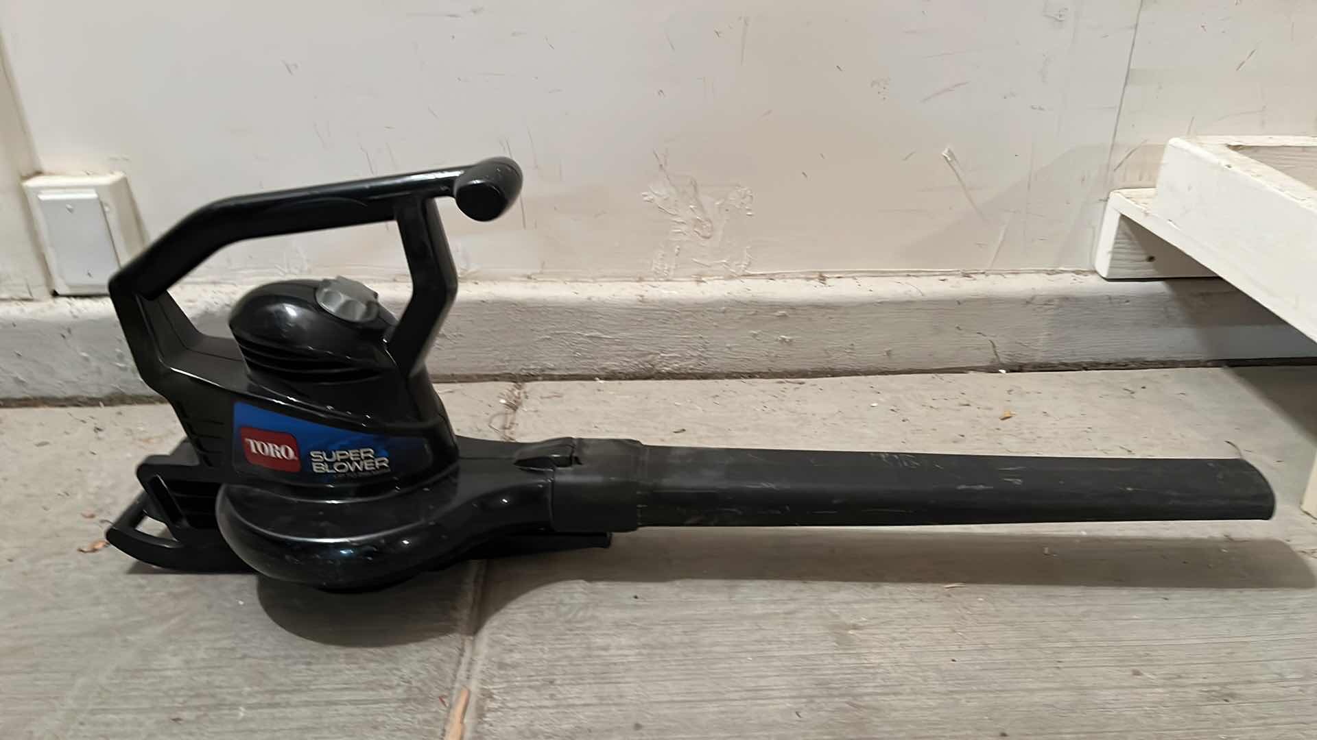 Photo 1 of TORO ELECTRIC YARD BLOWER W ATTACHMENT MODEL 51591