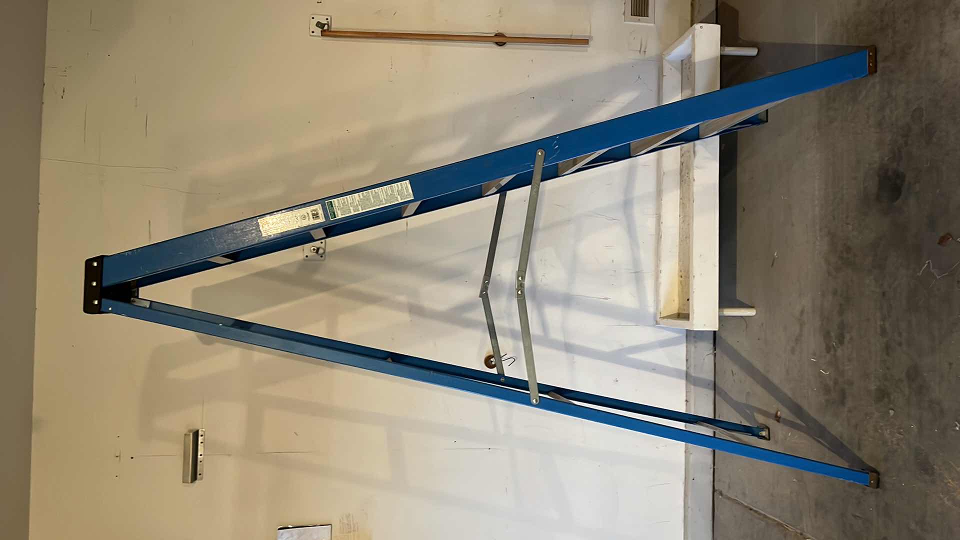 Photo 1 of KELLER 67 SERIES TYPE 2 8ft FIBERGLASS STEP LADDER MODEL 678