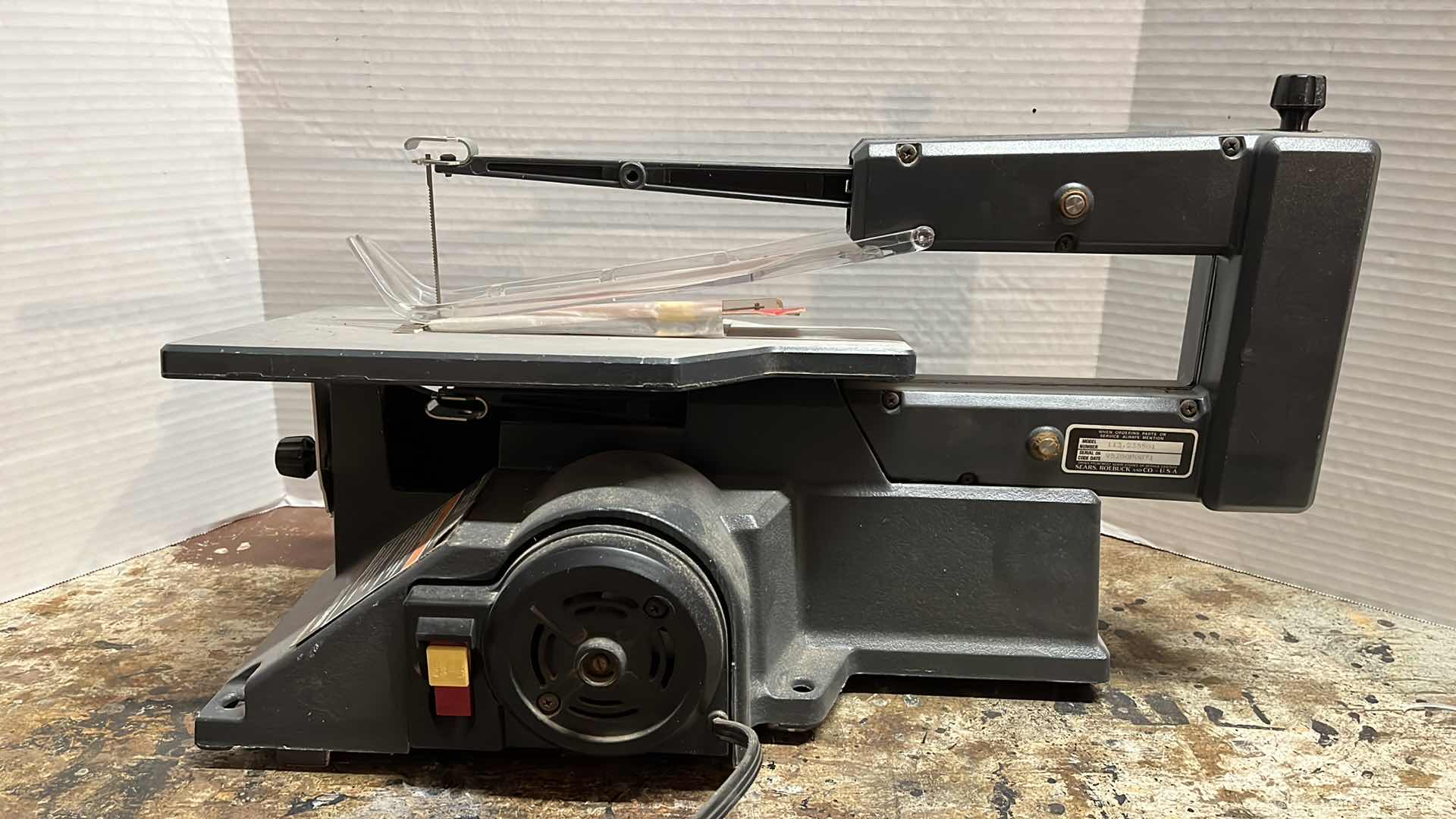 Photo 1 of SEARS CRAFTSMAN 16” DIRECT DRIVE SCROLL SAW MODEL 113235501 W NEW BLADES