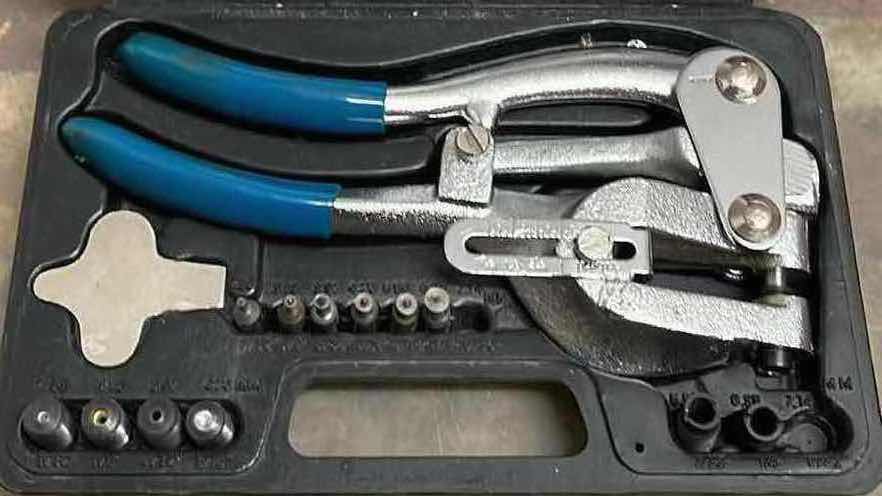 Photo 1 of MODEL 8500 POWER PUNCHER KIT