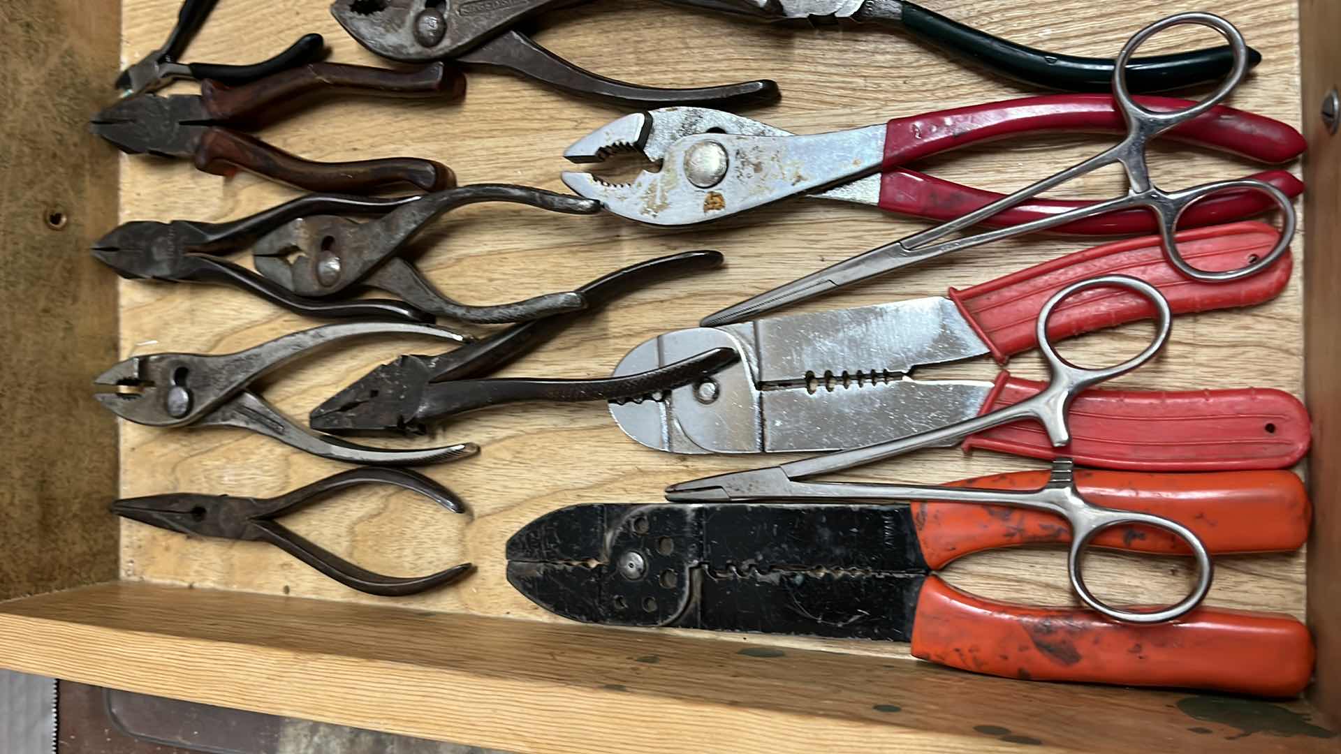 Photo 1 of PLIERS & WIRE CUTTERS-VARIOUS SET (18)