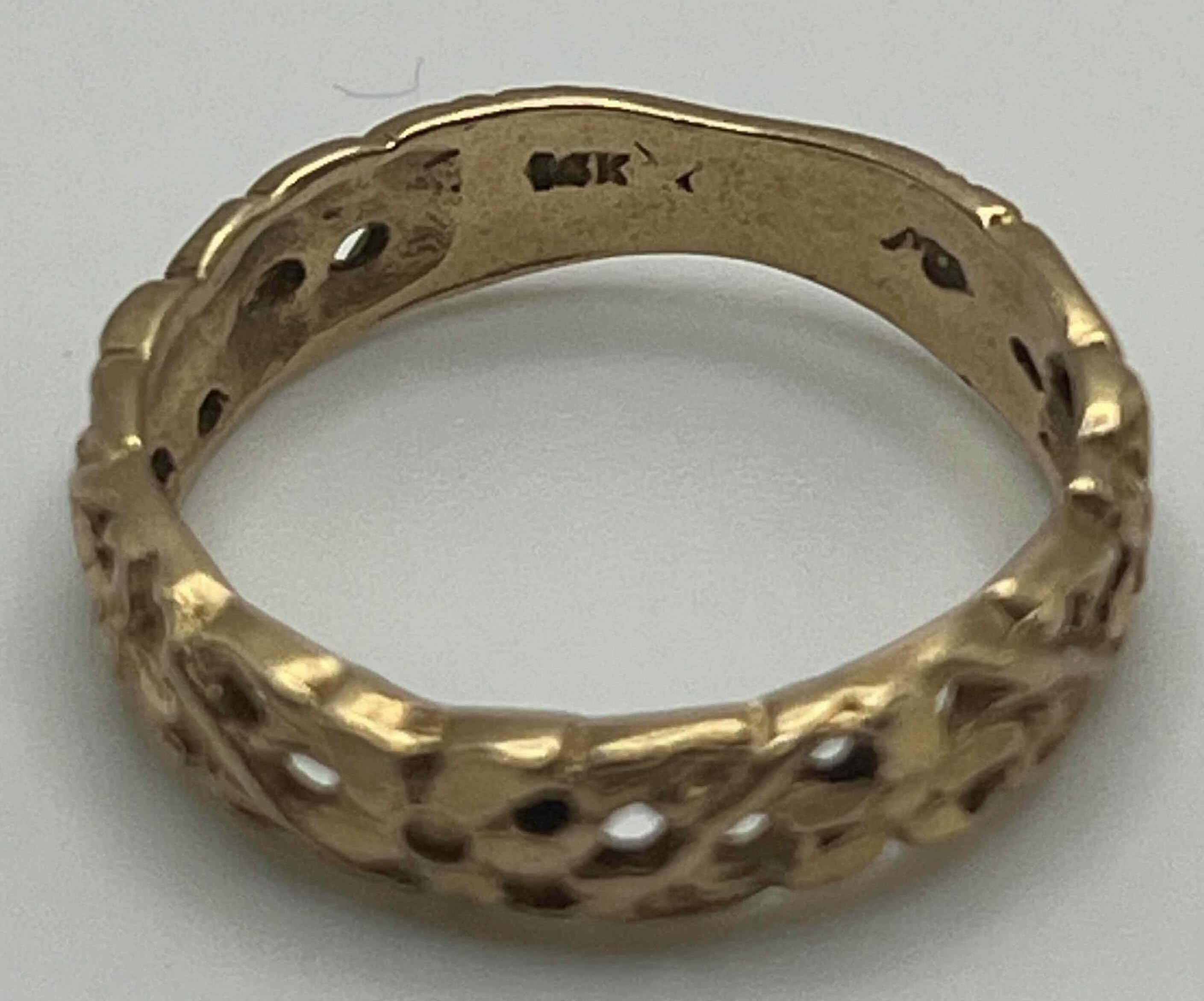 Photo 1 of GOLD RING WOVEN FLOWER DESIGN 14K BAND 2.3GRAMS WOMENS SIZE 6.5-7.5