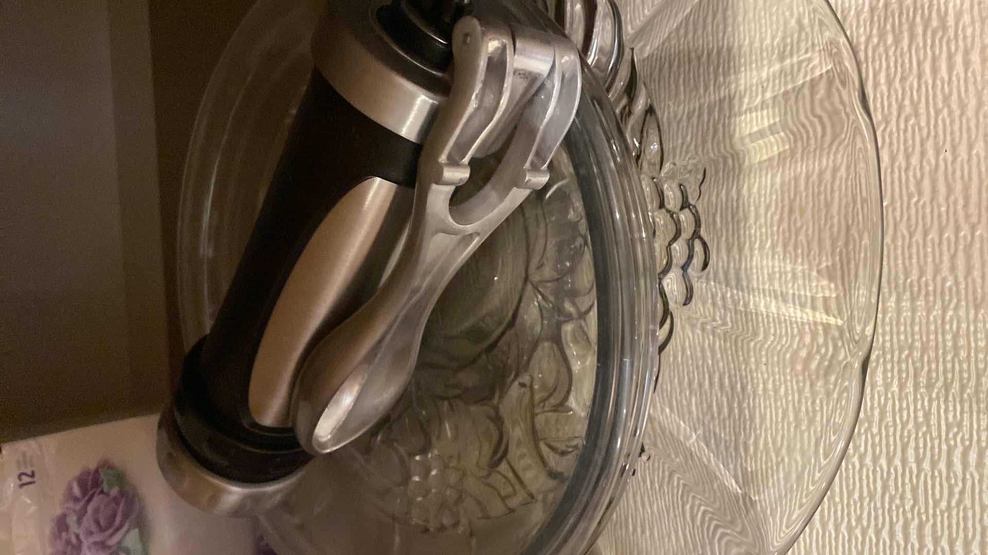 Photo 1 of CONTENTS OF CABINET KNIVES, MOLD, PLATER AND BAKEWARE