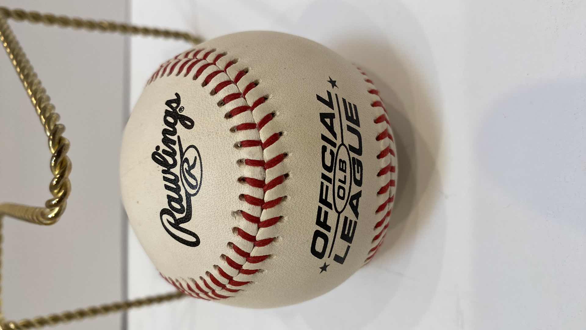 Photo 2 of ROLLIE FINGERS SIGNED AUTOGRAPHED OFFICIAL LEAGUE BASEBALL