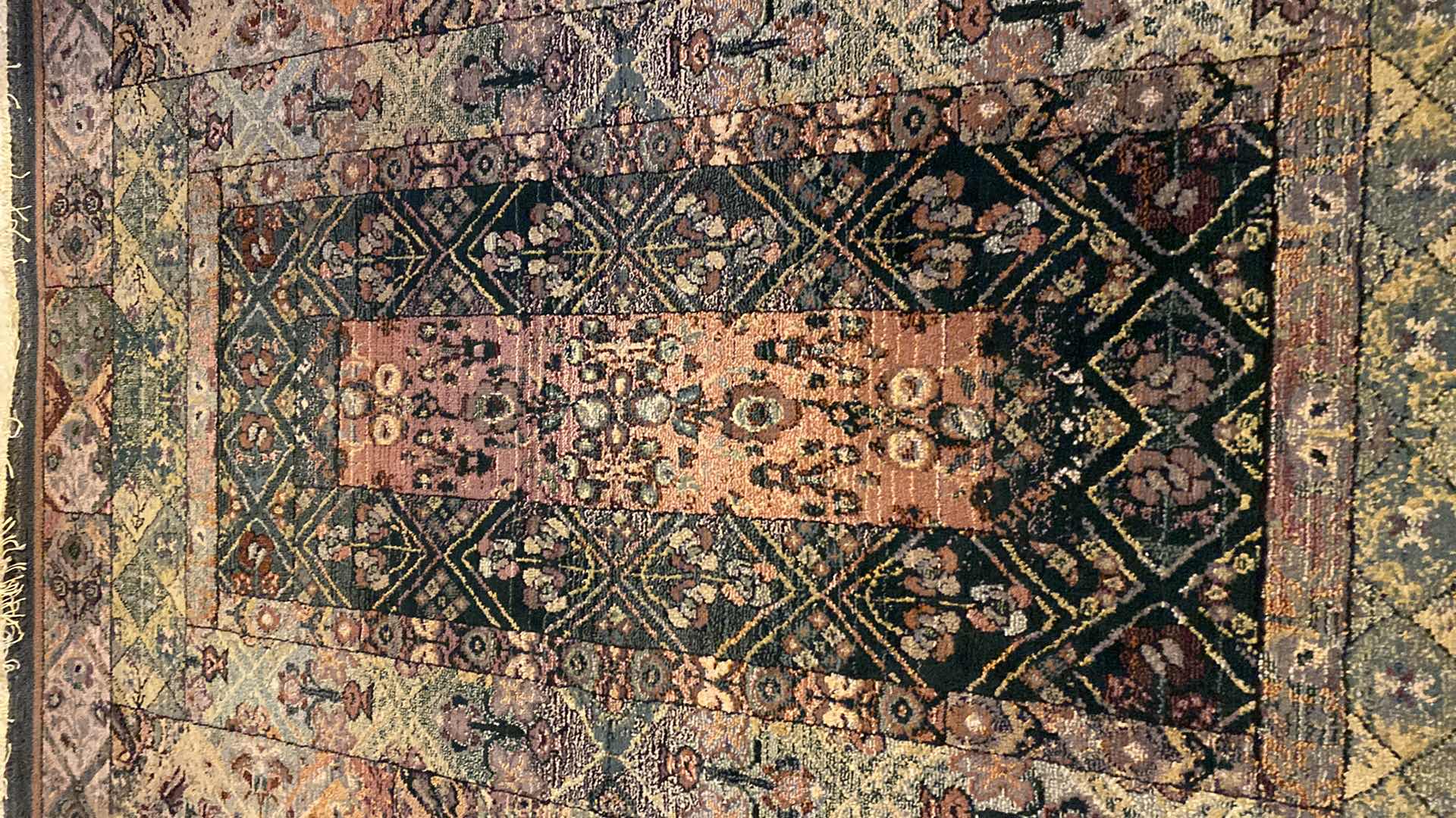 Photo 1 of OLD MASTERS 4’ X 6’ OLEFIN AREA RUG