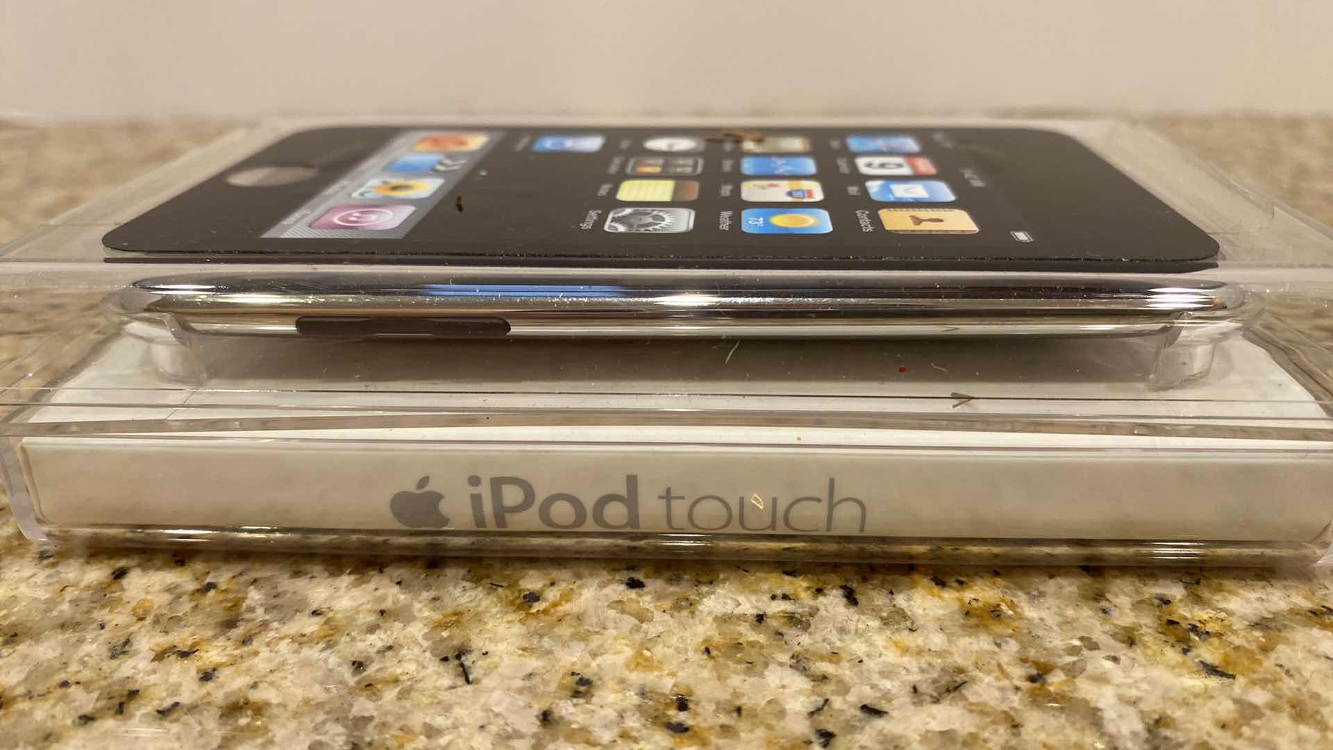 Photo 1 of 2008 APPLE IPOD TOUCH MODEL A1288, 8GB