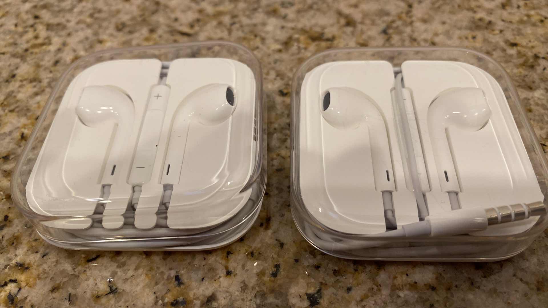 Photo 1 of 2-APPLE iPHONE OEM WIRED EARPODS EARPHONES