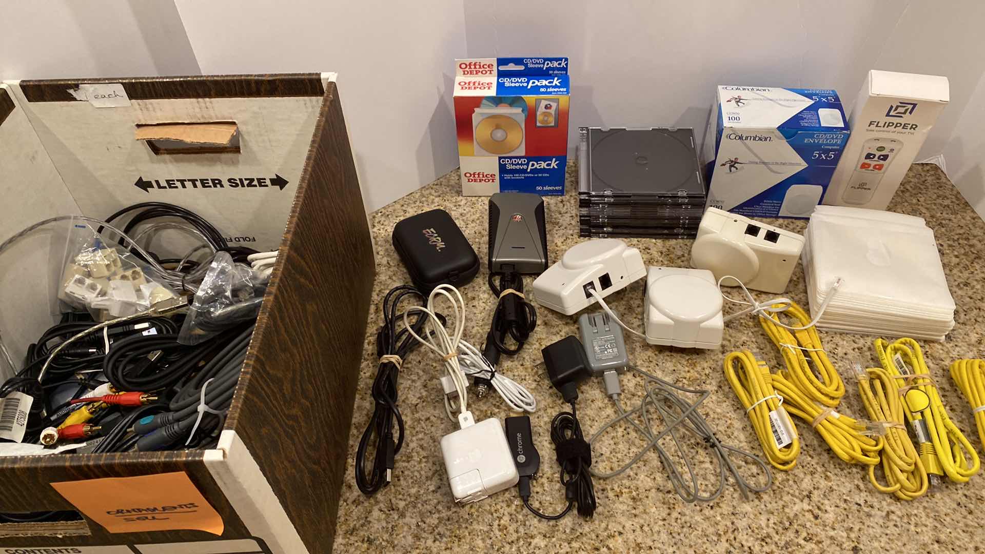 Photo 1 of BOX OF ASSORTED AV AND USB WIRES AND ACCESSORIES