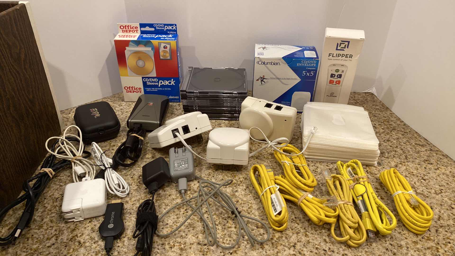Photo 1 of BOX OF ASSORTED AV AND USB WIRES AND ACCESSORIES