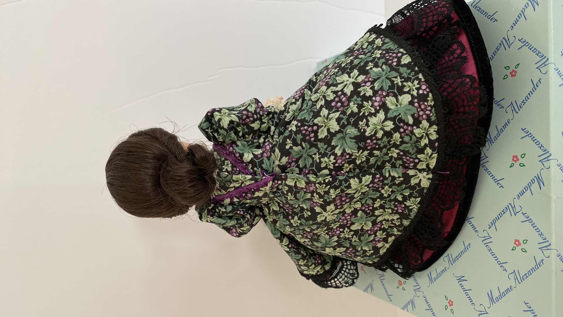 Photo 1 of MADAME ALEXANDER LITTLE WOMEN COLLECTION MARMEE 28180 H8” WITH BOX