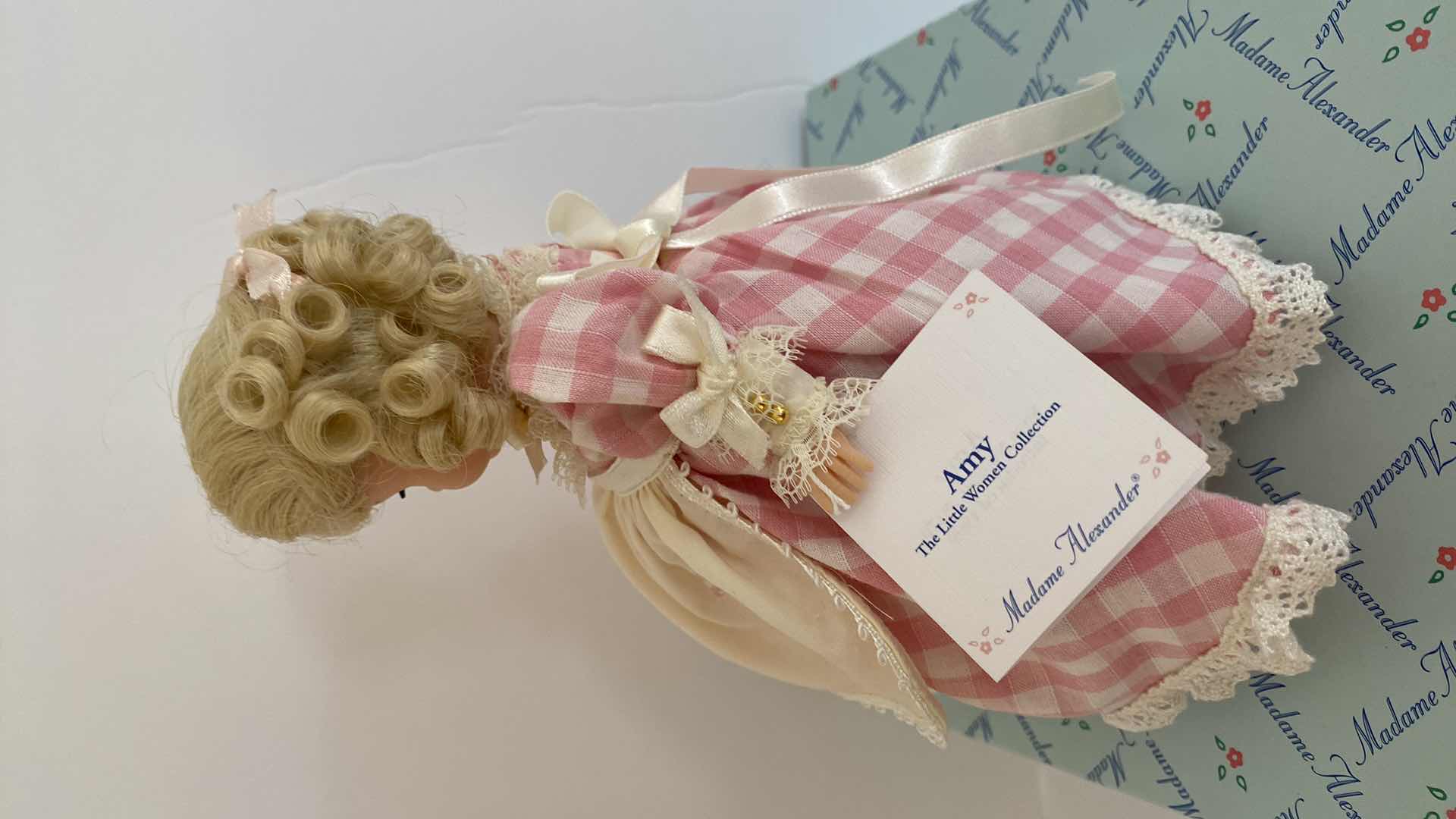 Photo 3 of MADAME ALEXANDER LITTLE WOMEN COLLECTION AMY 28170 H8” WITH BOX