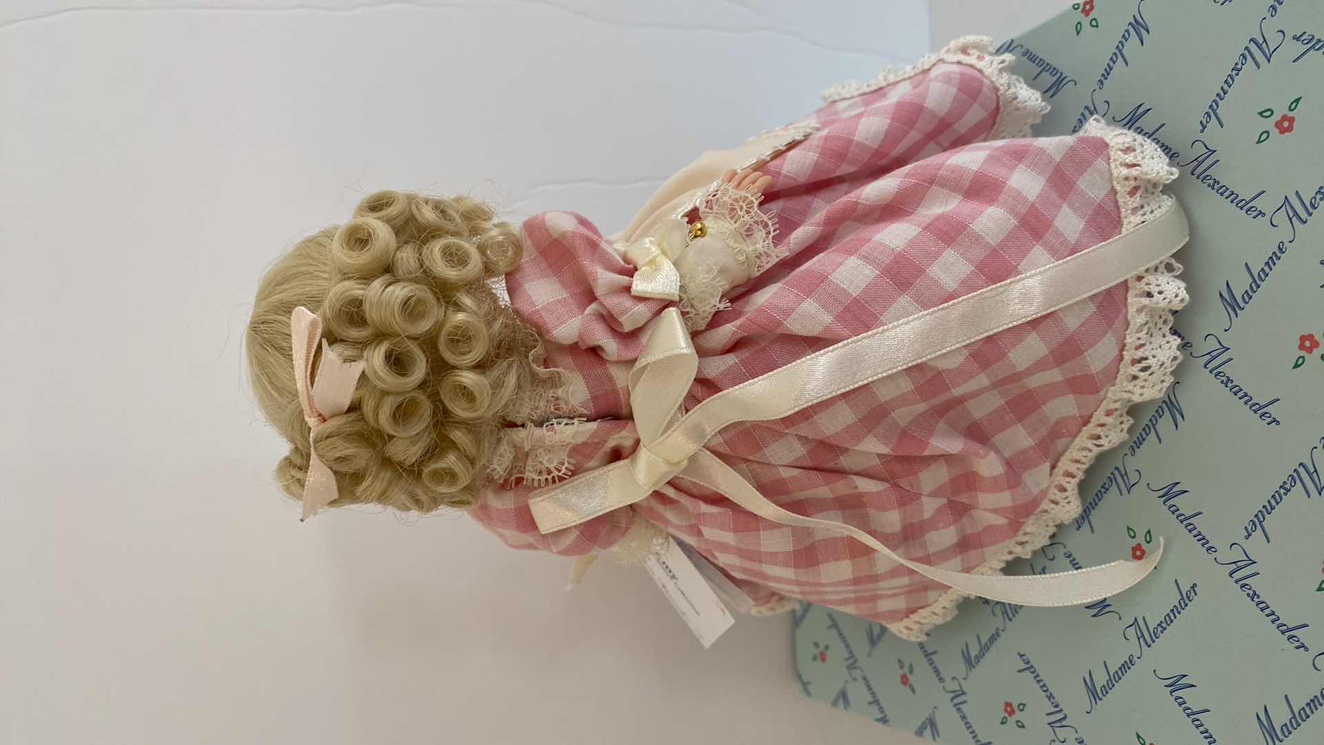 Photo 4 of MADAME ALEXANDER LITTLE WOMEN COLLECTION AMY 28170 H8” WITH BOX