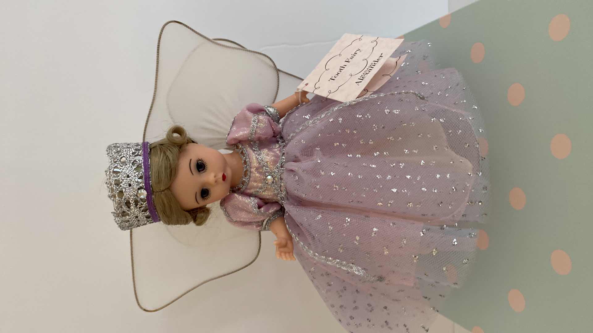 Photo 1 of MADAME ALEXANDER TOOTH FAIRY 30600 COLLECTIBLE H8” WITH BOX