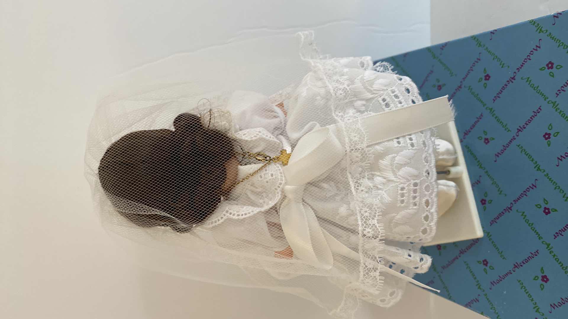 Photo 1 of MADAME ALEXANDER CLASSICS FIRST COMMUNION 21101 COLLECTIBLE H8”