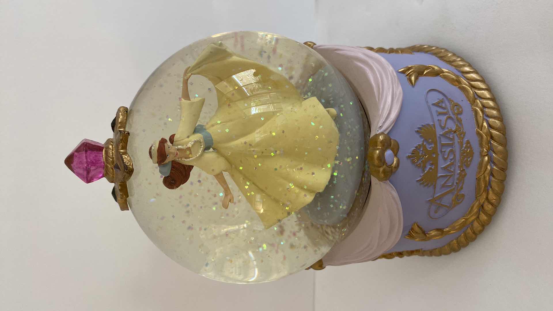 Photo 1 of VINTAGE 1997 ANASTASIA MUSICAL SNOW GLOBE TWENTIETH CENTURY FOX FILM CORP