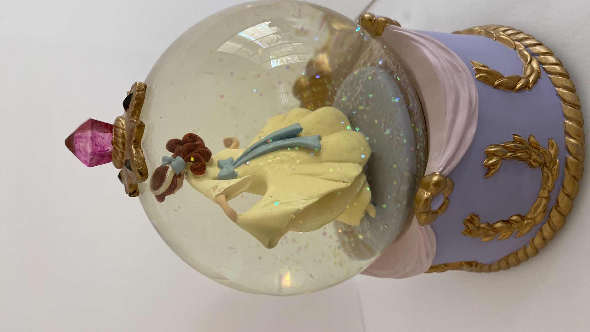 Photo 1 of VINTAGE 1997 ANASTASIA MUSICAL SNOW GLOBE TWENTIETH CENTURY FOX FILM CORP