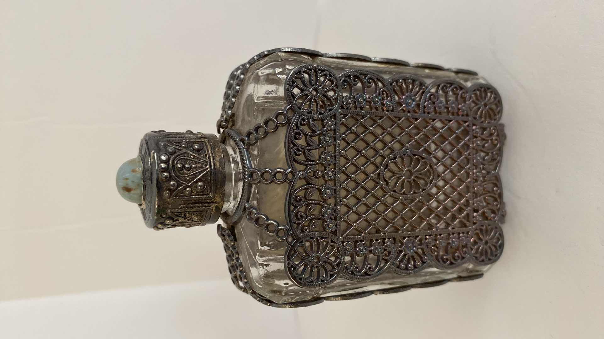 Photo 4 of PAIR OF VINTAGE GLASS PERFUME BOTTLE LARGEST 2.5 X 1.5 H4.375