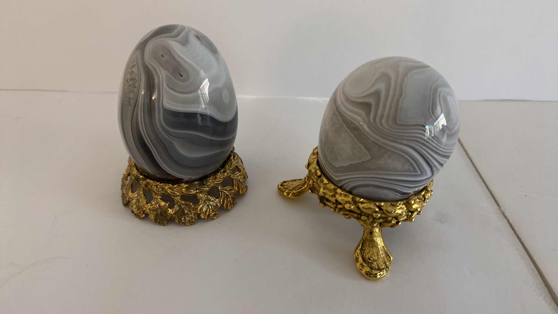 Photo 1 of 4-EGGS, BOTSWANA WITH DENORITES IN STANDS, 1 LIMOGES, 1 CHAMART