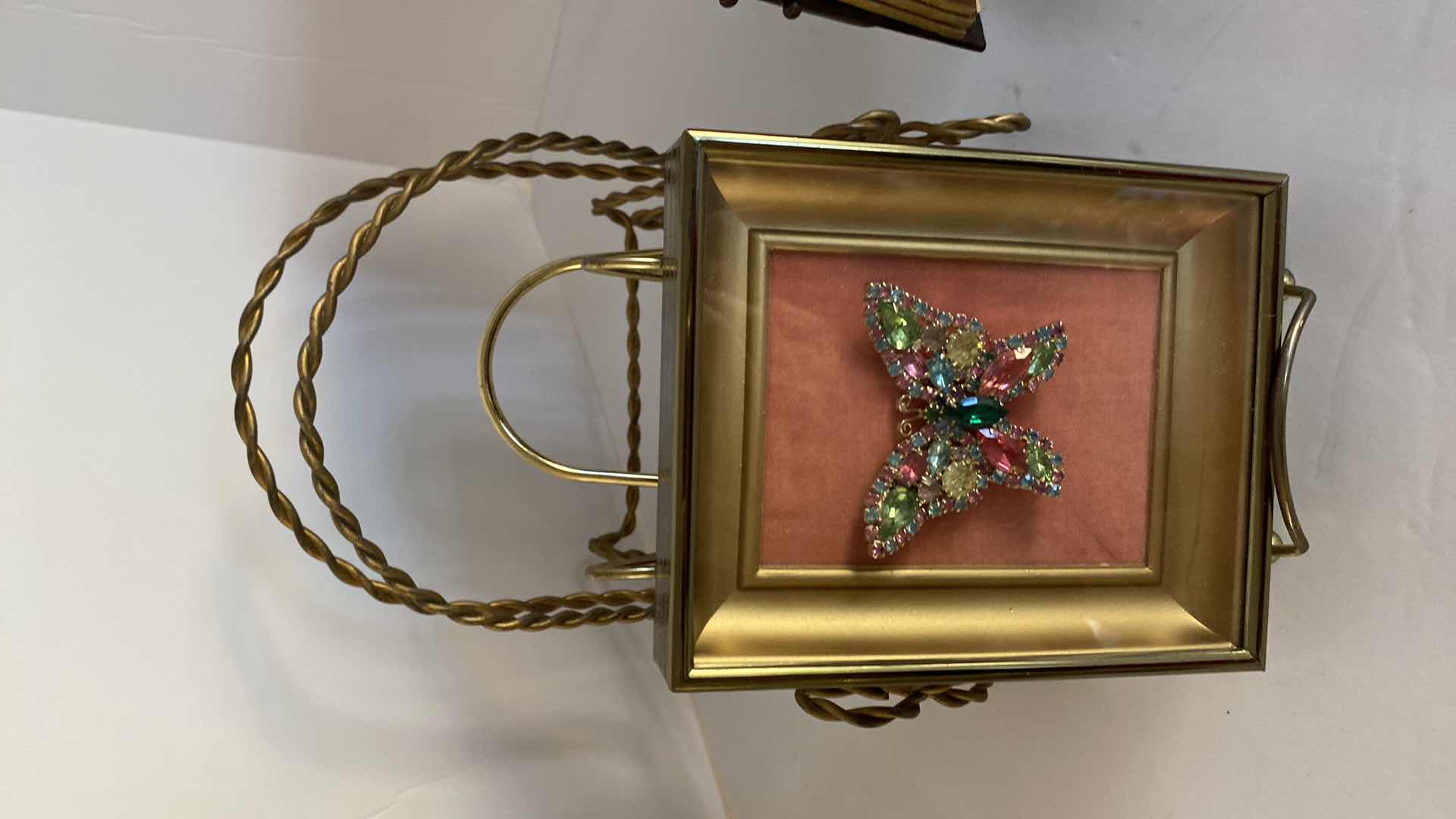 Photo 2 of 15-ASSORTED HOME DECOR