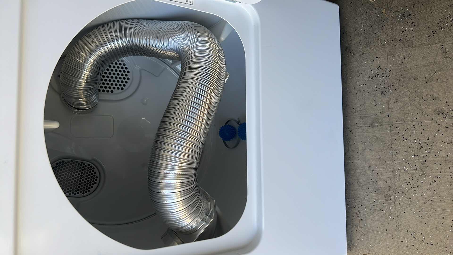 Photo 1 of WHITE AMANA ELECTRIC DRYER