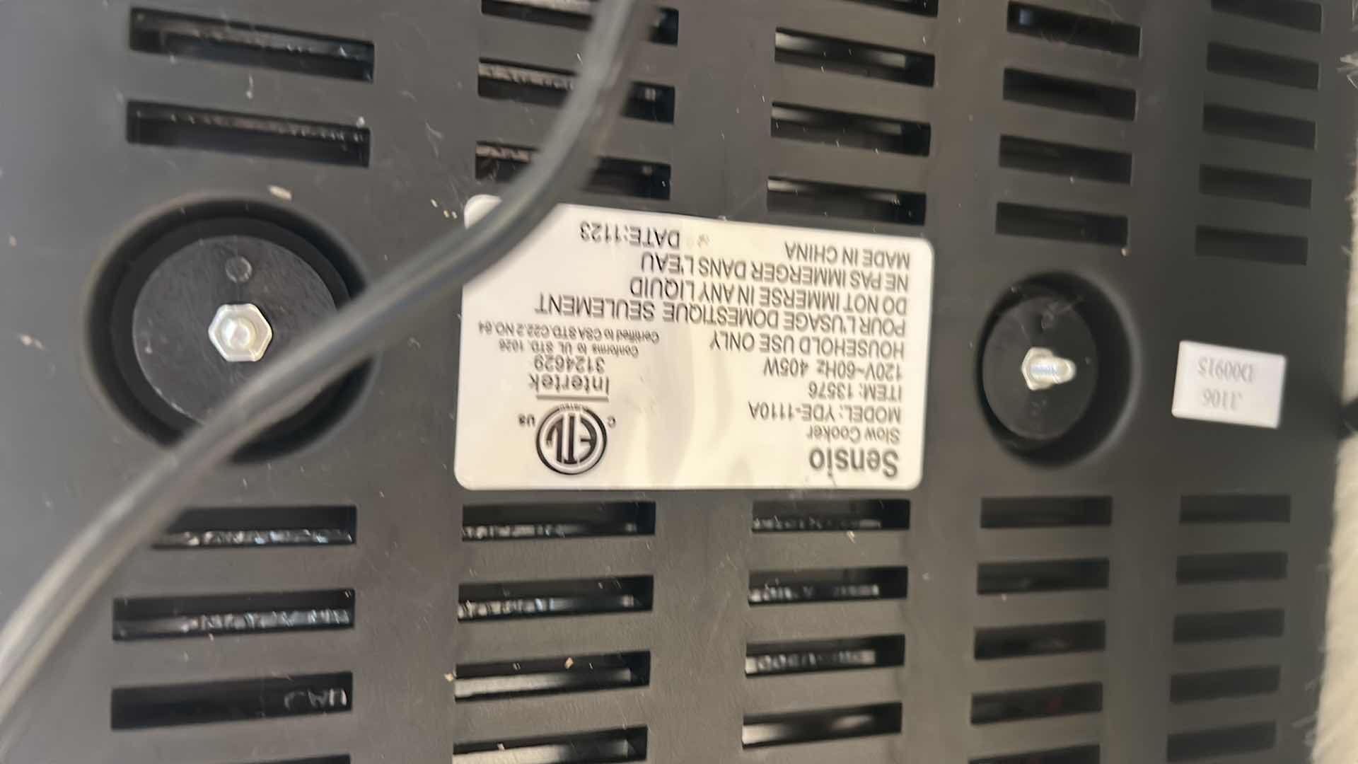 Photo 1 of BELLA SENSIO SLOW COOKER