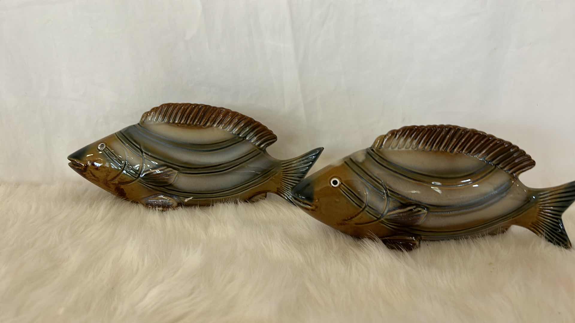 Photo 1 of HOME DECOR - GLASS AND CERAMIC ASSORTMENT SNAILS AND FISH (FISH 7 1/2” x 3”)