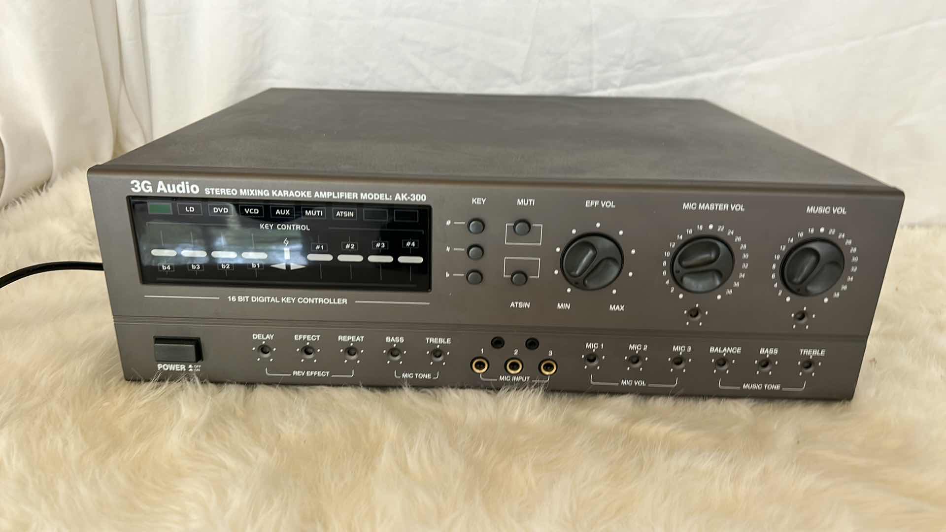 Photo 1 of 3G AUDIO STEREO MIXING KARAOKE AMPLIFIER