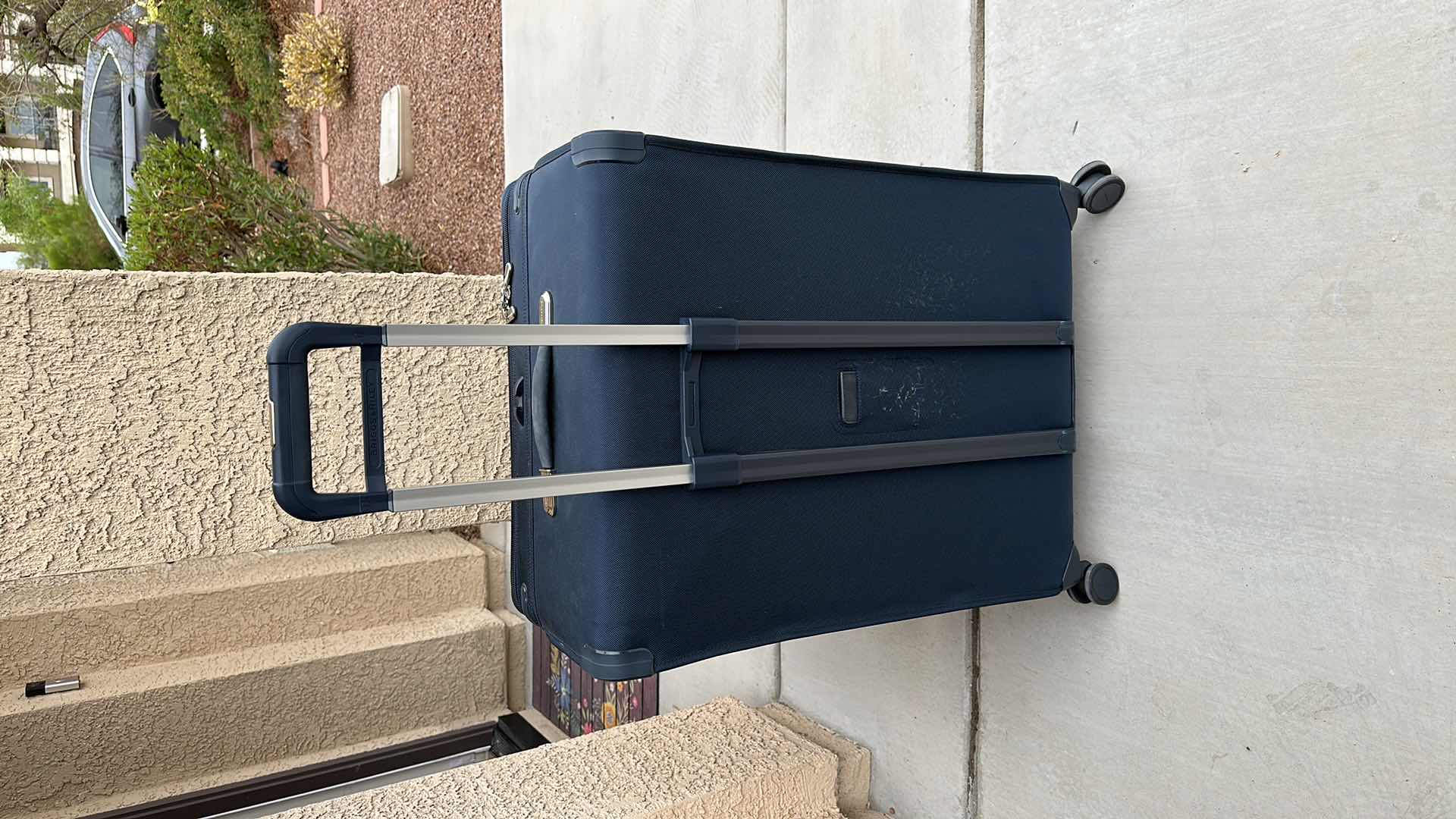 Photo 1 of BRIGGS AND RILEY LARGE TRAVEL BAG