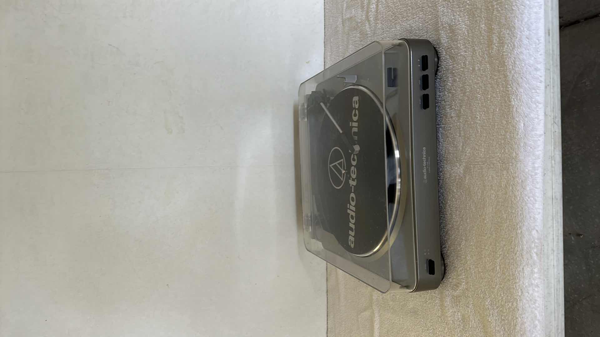 Photo 2 of AUDIO TECHNICA RECORD PLAYER