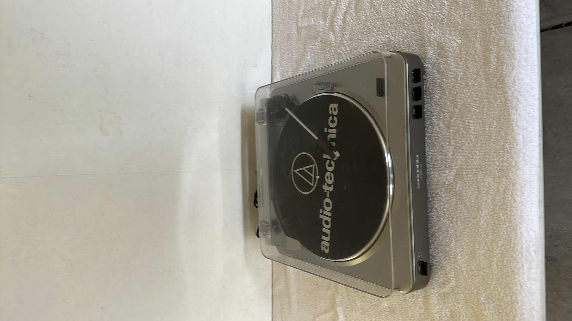 Photo 1 of AUDIO TECHNICA RECORD PLAYER