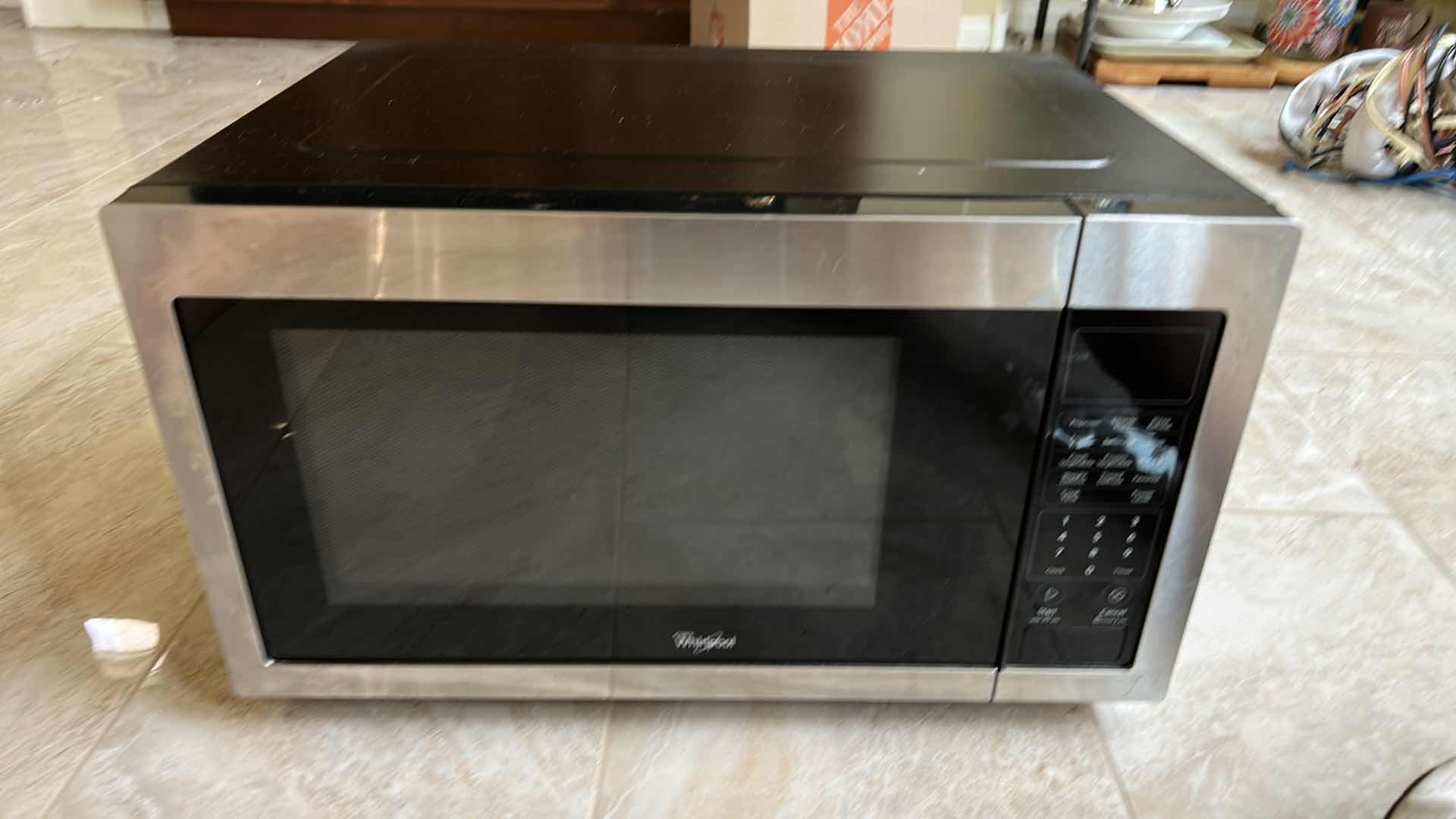 Photo 1 of WHIRLPOOL MICROWAVE