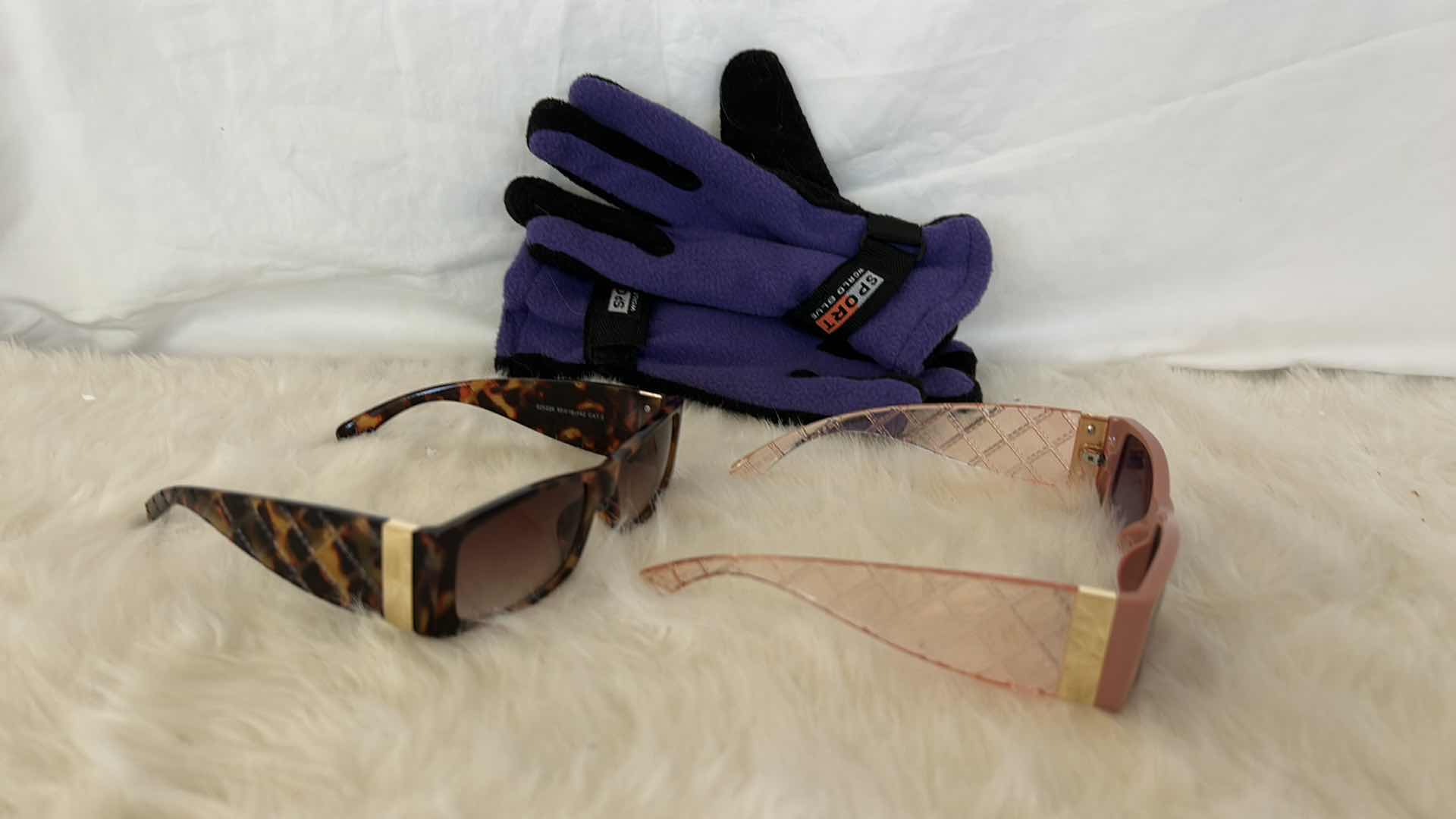 Photo 1 of WOMENS ASSORTMENT - 2 PAIR SUNGLASSES AND GLOVES