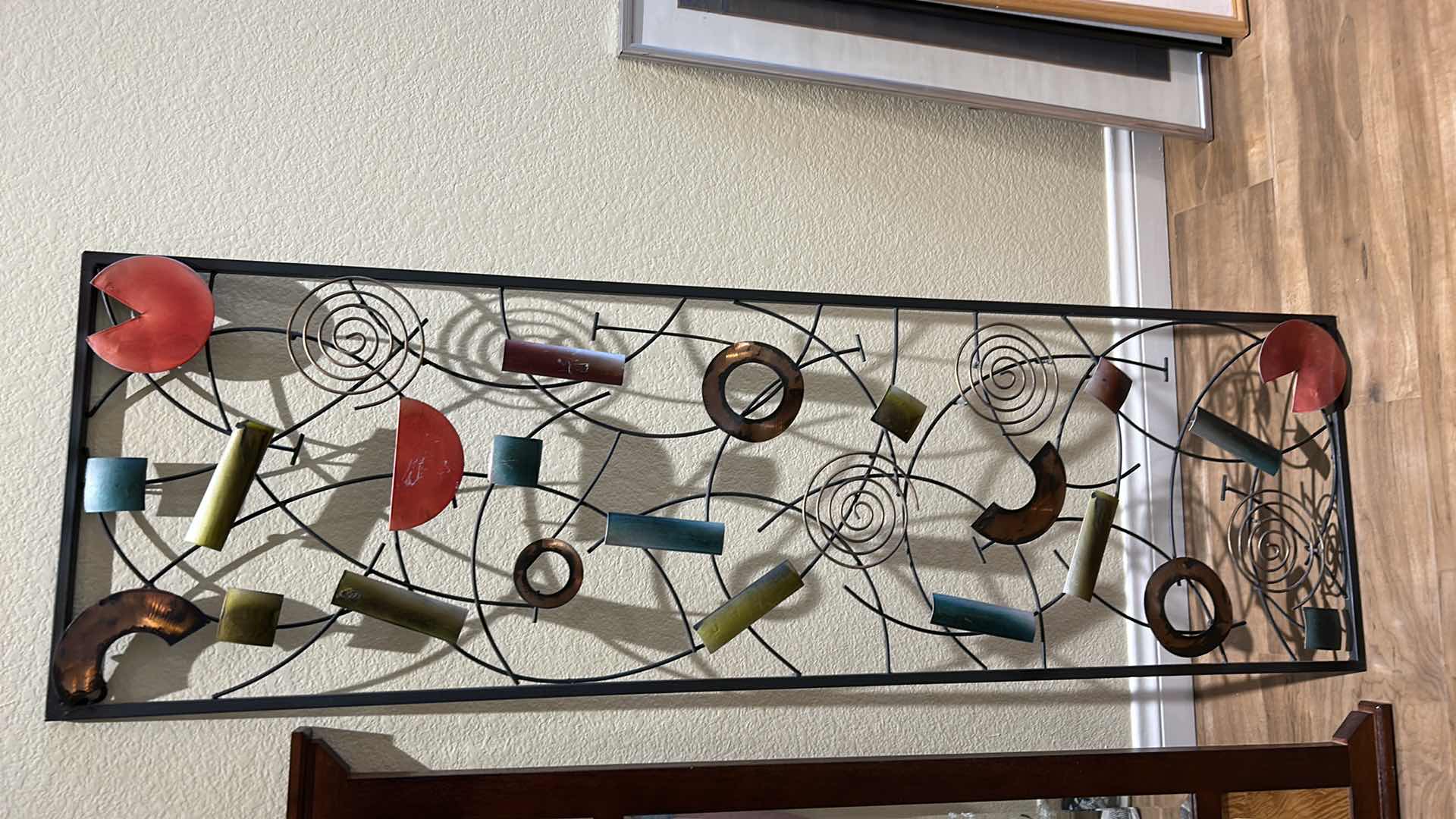 Photo 1 of 2 PCS WALL DECOR - METAL SCULPTURE AND MIRROR (TALLEST 14” x 47”)