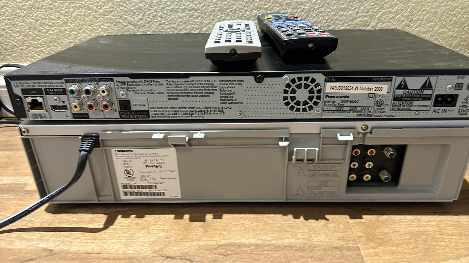 Photo 1 of 2 PANASONIC ELECTRONICS - BLU-RAY DISC PLAYER & VHS PLAYER W REMOTES