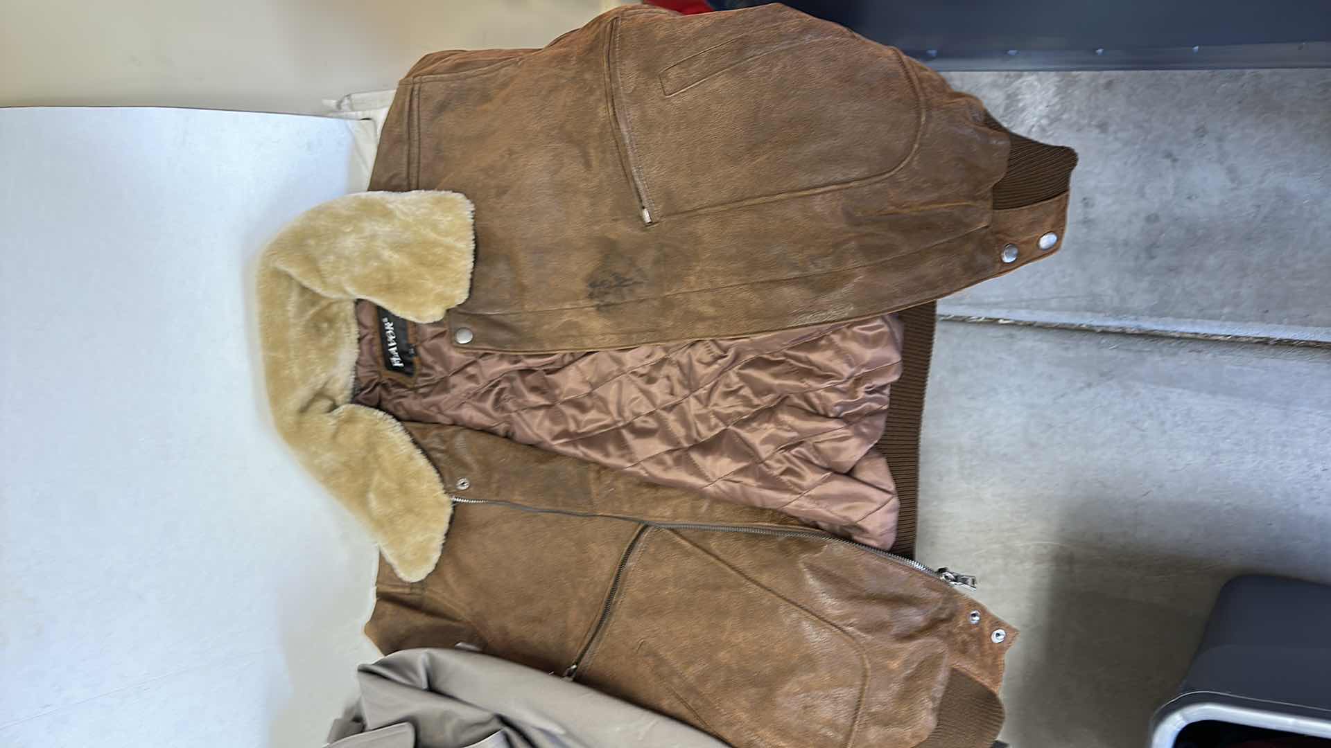 Photo 1 of CONTAINER OF MENS CLOTHING AND JACKETS ,MEDIUM AND LARGE