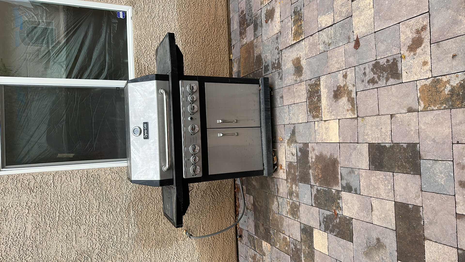 Photo 1 of DYNA GLO GAS BBQ W COVER