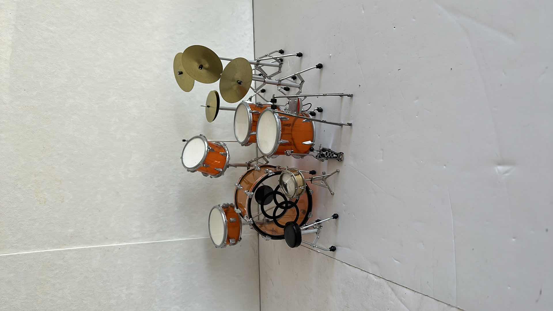 Photo 6 of MINATURE MUSIC INSTRUMENTS