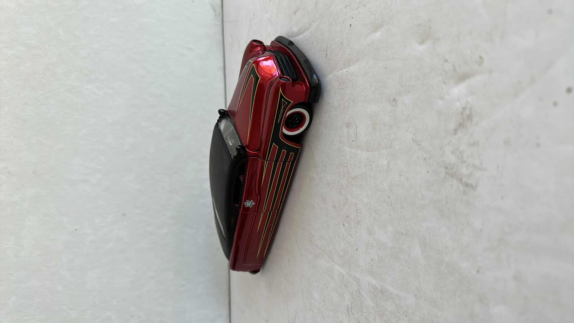 Photo 1 of MODEL COUPE 9”