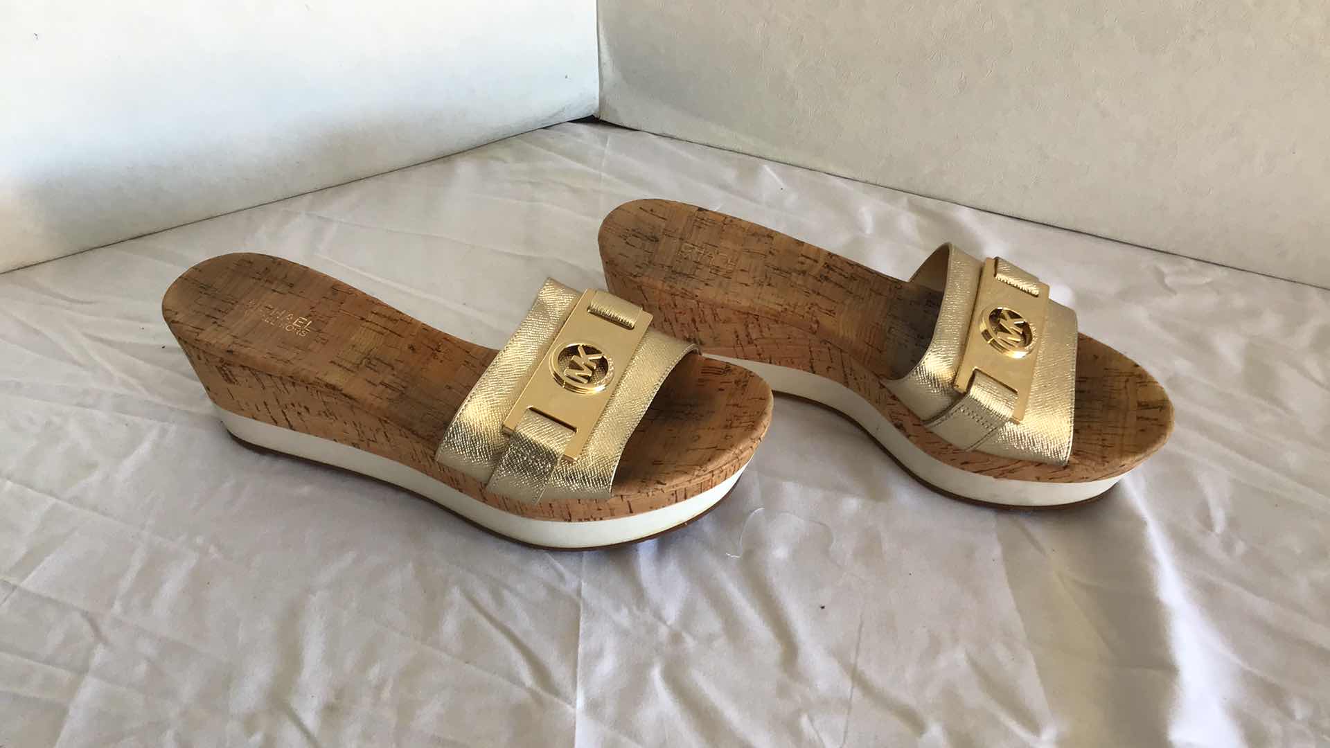 Photo 1 of MICHAEL KORS WARREN PLATFORM WOMENS 8M SHOES